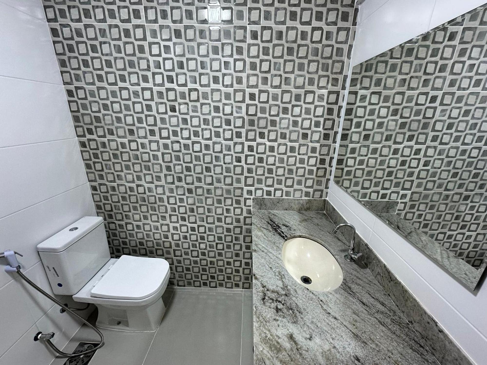 Frente Mar Com Garagem, Ar Condicionado E Wi-fi Gratis Em * Santos (Sao Paulo)